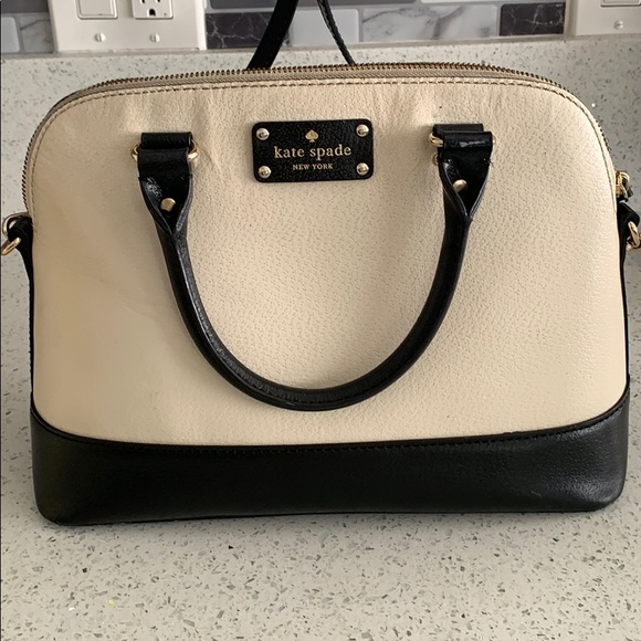 kate spade Handbags - Kate Spade black and white purse